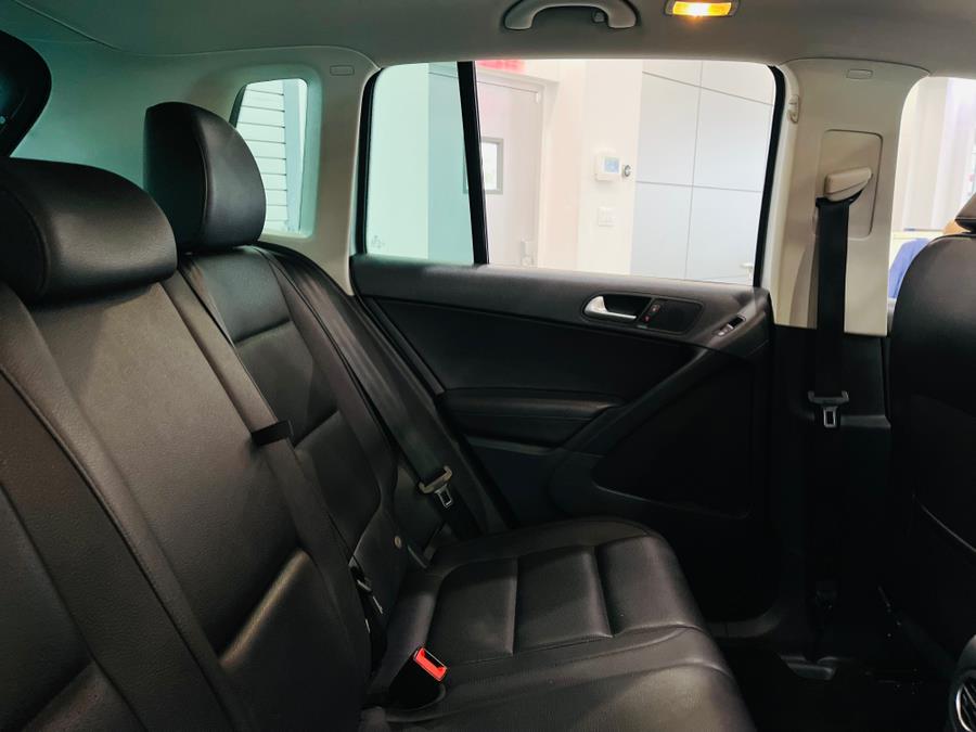 2016 Volkswagen Tiguan 4MOTION 4dr Auto SE, available for sale in Franklin Square, New York | Luxury Motor Club. Franklin Square, New York 2016 Volkswagen Tiguan 4MOTION 4dr Auto SE, available for sale in Franklin Square, New York | Luxury Motor Club. Franklin Square, New York