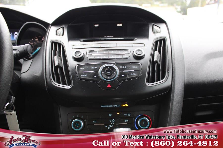 2015 Ford Focus 4dr Sdn SE, available for sale in Plantsville, Connecticut | Auto House of Luxury. Plantsville, Connecticut 2015 Ford Focus 4dr Sdn SE, available for sale in Plantsville, Connecticut | Auto House of Luxury. Plantsville, Connecticut