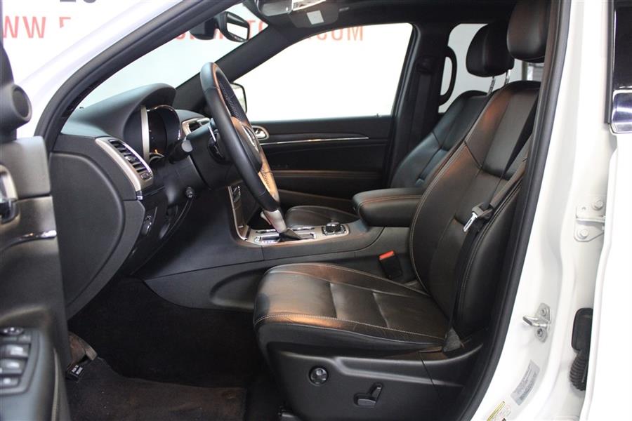 2017 Jeep Grand Cherokee LIMITED, available for sale in Paterson, New Jersey | Fast Track Motors. Paterson, New Jersey 2017 Jeep Grand Cherokee LIMITED, available for sale in Paterson, New Jersey | Fast Track Motors. Paterson, New Jersey