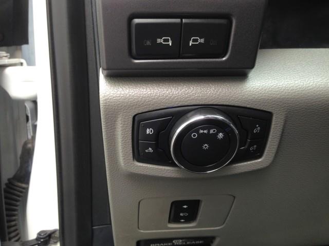 Used Ford F-350 Srw Super Duty XLT 4WD Commercial w/ rearCam 2017 | Car Revolution. Maple Shade, New Jersey Used Ford F-350 Srw Super Duty XLT 4WD Commercial w/ rearCam 2017 | Car Revolution. Maple Shade, New Jersey
