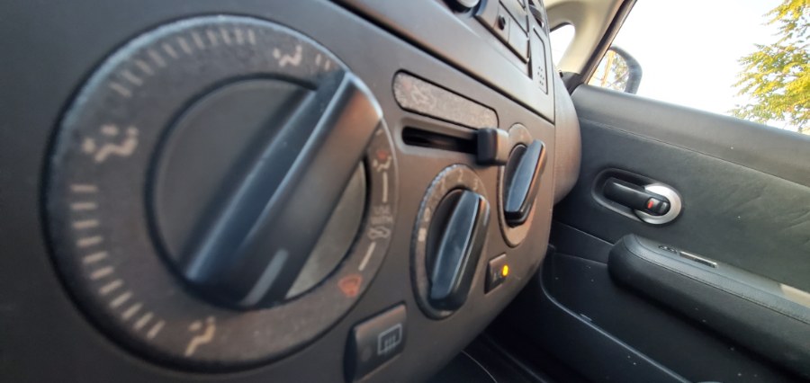 Used Nissan Versa 5dr HB I4 Auto 1.8 S 2010 | Rubber Bros Auto World. Brooklyn, New York Used Nissan Versa 5dr HB I4 Auto 1.8 S 2010 | Rubber Bros Auto World. Brooklyn, New York