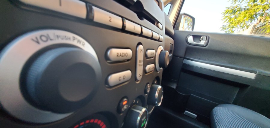 Used Mitsubishi Endeavor AWD 4dr LS 2010 | Rubber Bros Auto World. Brooklyn, New York Used Mitsubishi Endeavor AWD 4dr LS 2010 | Rubber Bros Auto World. Brooklyn, New York