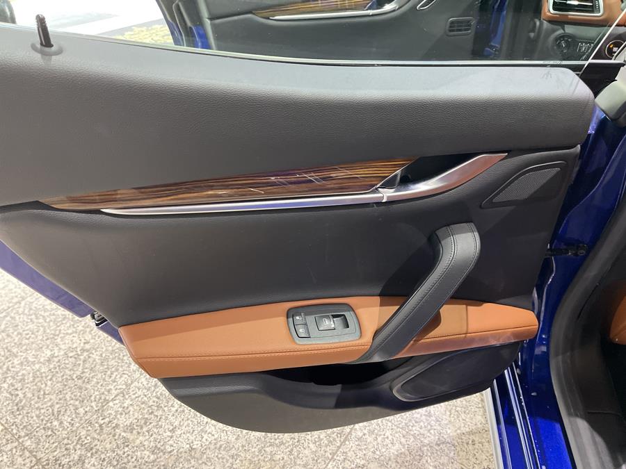 Used Maserati Ghibli S Q4 3.0L 2018 | Dream Car Gallery. Woodbury, New York Used Maserati Ghibli S Q4 3.0L 2018 | Dream Car Gallery. Woodbury, New York