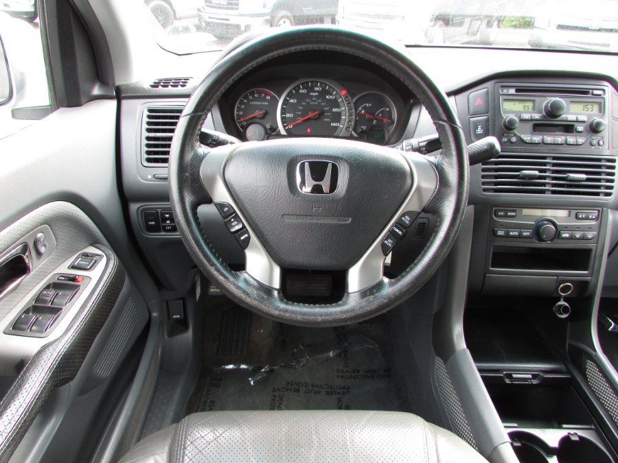 Used Honda Pilot 4WD EX Auto w/Leather 2003 | United Auto Sales of E Windsor, Inc. East Windsor, Connecticut Used Honda Pilot 4WD EX Auto w/Leather 2003 | United Auto Sales of E Windsor, Inc. East Windsor, Connecticut