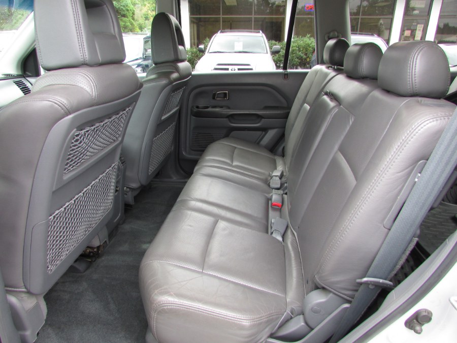 Used Honda Pilot 4WD EX Auto w/Leather 2003 | United Auto Sales of E Windsor, Inc. East Windsor, Connecticut Used Honda Pilot 4WD EX Auto w/Leather 2003 | United Auto Sales of E Windsor, Inc. East Windsor, Connecticut