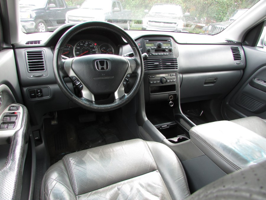 Used Honda Pilot 4WD EX Auto w/Leather 2003 | United Auto Sales of E Windsor, Inc. East Windsor, Connecticut Used Honda Pilot 4WD EX Auto w/Leather 2003 | United Auto Sales of E Windsor, Inc. East Windsor, Connecticut