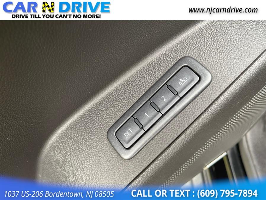 2015 Chevrolet Suburban LT 1500 4WD, available for sale in Burlington, New Jersey | Car N Drive. Burlington, New Jersey 2015 Chevrolet Suburban LT 1500 4WD, available for sale in Burlington, New Jersey | Car N Drive. Burlington, New Jersey