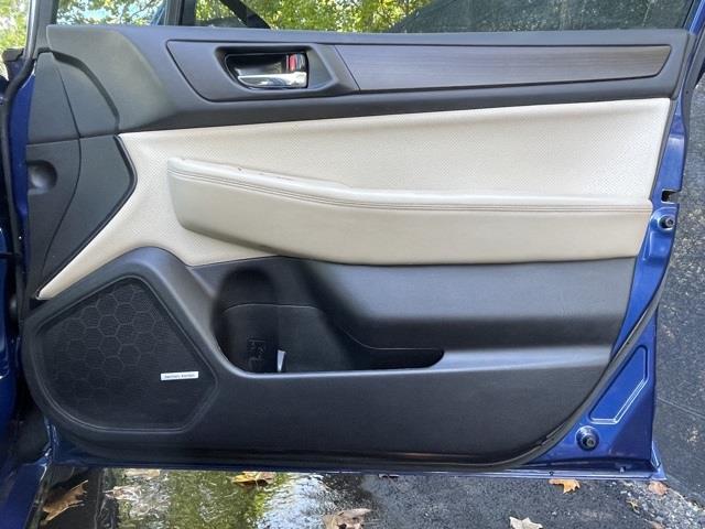 Used Subaru Legacy 3.6R 2017 | Blasius Federal Road. Brookfield, Connecticut Used Subaru Legacy 3.6R 2017 | Blasius Federal Road. Brookfield, Connecticut
