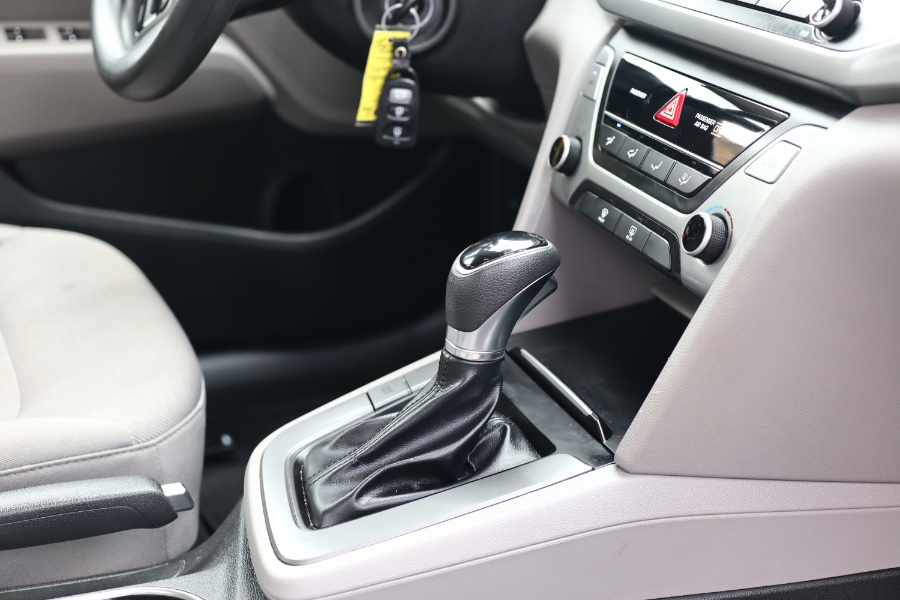Used Hyundai Elantra SEL 2.0L Auto (Alabama) 2018 | Hillside Auto Mall Inc.. Jamaica, New York Used Hyundai Elantra SEL 2.0L Auto (Alabama) 2018 | Hillside Auto Mall Inc.. Jamaica, New York