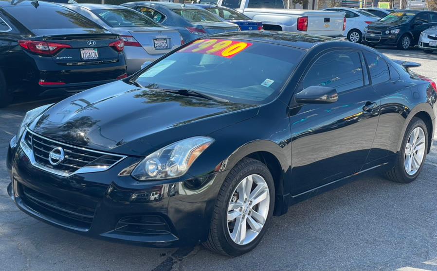 2010 Nissan Altima 2dr Cpe I4 CVT 2.5 S, available for sale in Corona, California | Green Light Auto. Corona, California 2010 Nissan Altima 2dr Cpe I4 CVT 2.5 S, available for sale in Corona, California | Green Light Auto. Corona, California