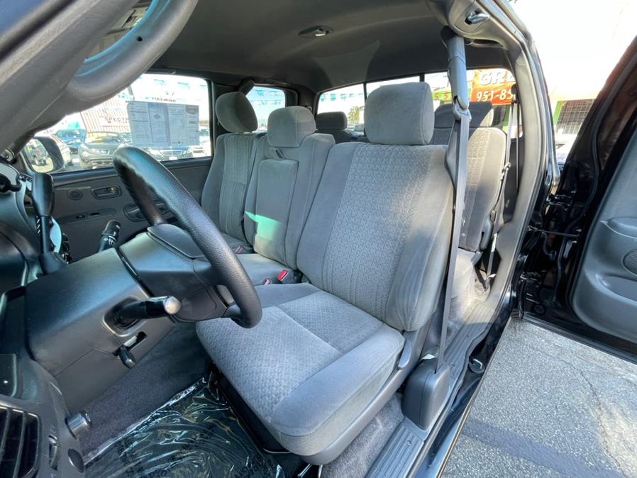 2005 Toyota Tundra AccessCab V8 SR5 Stepside (Natl), available for sale in Corona, California | Green Light Auto. Corona, California 2005 Toyota Tundra AccessCab V8 SR5 Stepside (Natl), available for sale in Corona, California | Green Light Auto. Corona, California