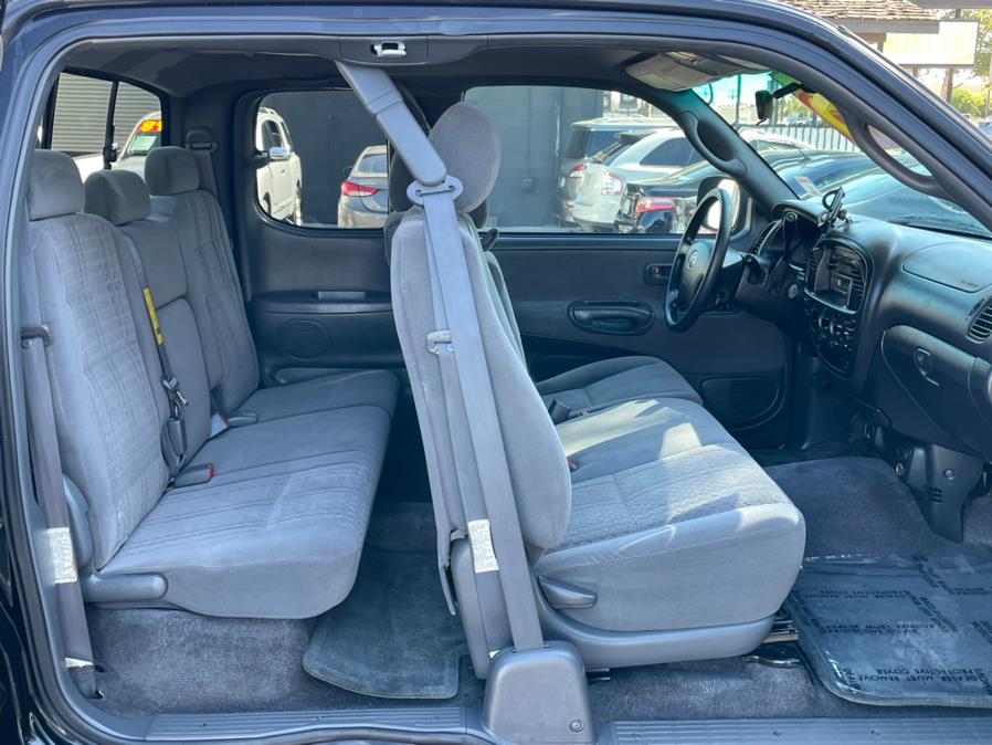 2005 Toyota Tundra AccessCab V8 SR5 Stepside (Natl), available for sale in Corona, California | Green Light Auto. Corona, California 2005 Toyota Tundra AccessCab V8 SR5 Stepside (Natl), available for sale in Corona, California | Green Light Auto. Corona, California