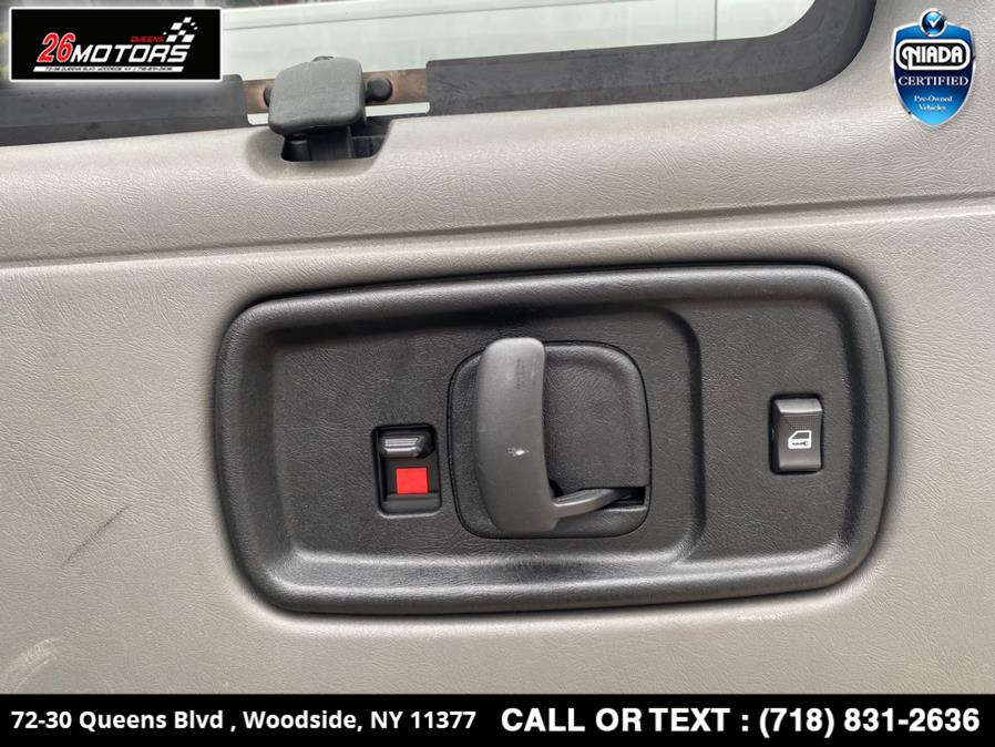 Used Chevrolet Express Passenger RWD 3500 135" LT 2019 | 26 Motors Queens. Woodside, New York Used Chevrolet Express Passenger RWD 3500 135" LT 2019 | 26 Motors Queens. Woodside, New York