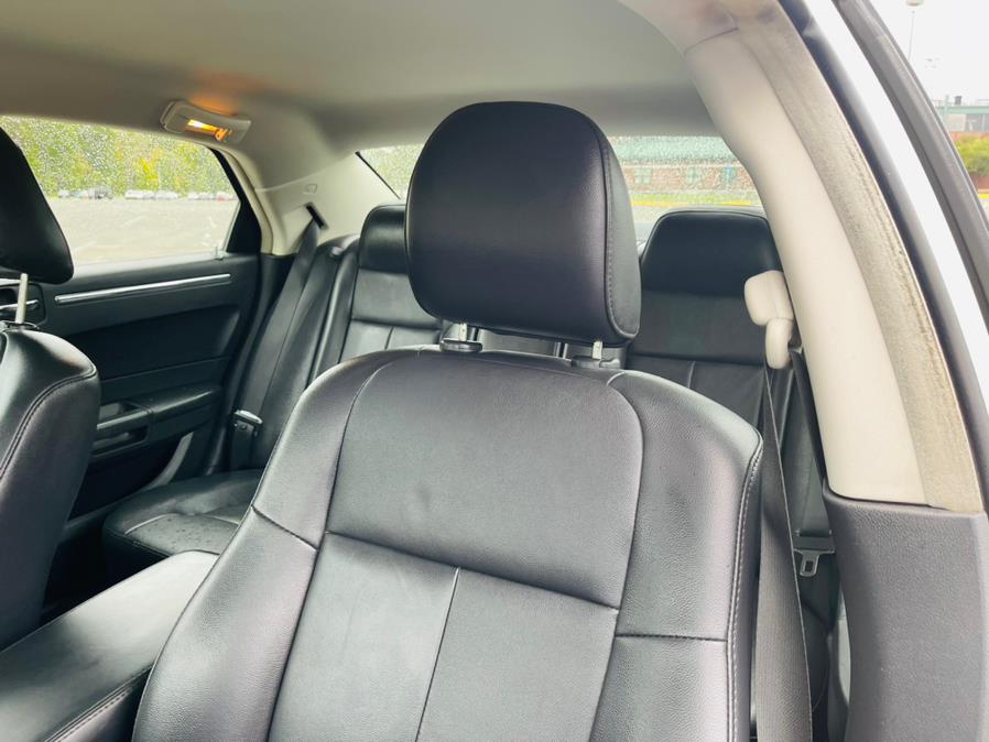 Used Chrysler 300 4dr Sdn Touring RWD Fleet 2010 | Supreme Automotive. New Britain, Connecticut Used Chrysler 300 4dr Sdn Touring RWD Fleet 2010 | Supreme Automotive. New Britain, Connecticut