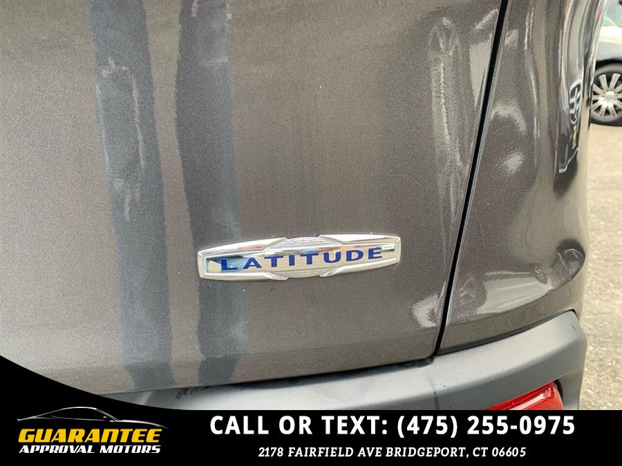 2017 Jeep Cherokee 75th Anniversary 4x4 4dr SUV, available for sale in Bridgeport, Connecticut | Guarantee Approval Motors. Bridgeport, Connecticut 2017 Jeep Cherokee 75th Anniversary 4x4 4dr SUV, available for sale in Bridgeport, Connecticut | Guarantee Approval Motors. Bridgeport, Connecticut