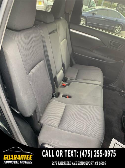 2016 Toyota Highlander LE AWD 4dr SUV, available for sale in Bridgeport, Connecticut | Guarantee Approval Motors. Bridgeport, Connecticut 2016 Toyota Highlander LE AWD 4dr SUV, available for sale in Bridgeport, Connecticut | Guarantee Approval Motors. Bridgeport, Connecticut
