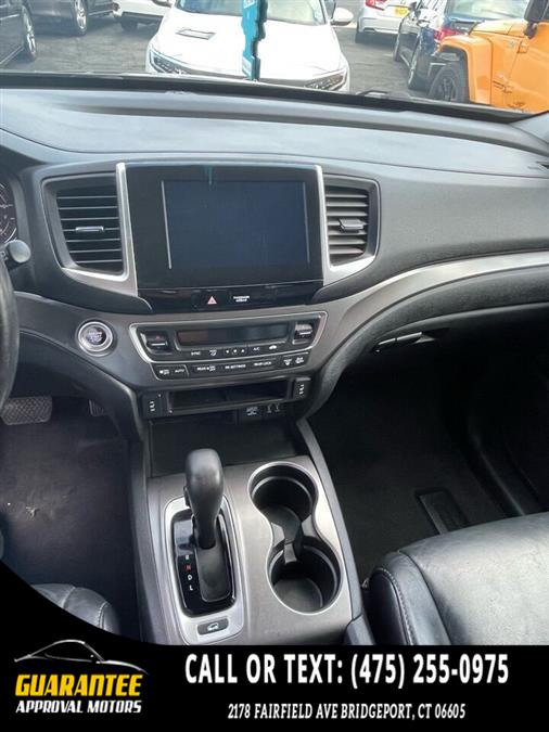 Used Honda Pilot EX L AWD 4dr SUV 2016 | Guarantee Approval Motors. Bridgeport, Connecticut Used Honda Pilot EX L AWD 4dr SUV 2016 | Guarantee Approval Motors. Bridgeport, Connecticut