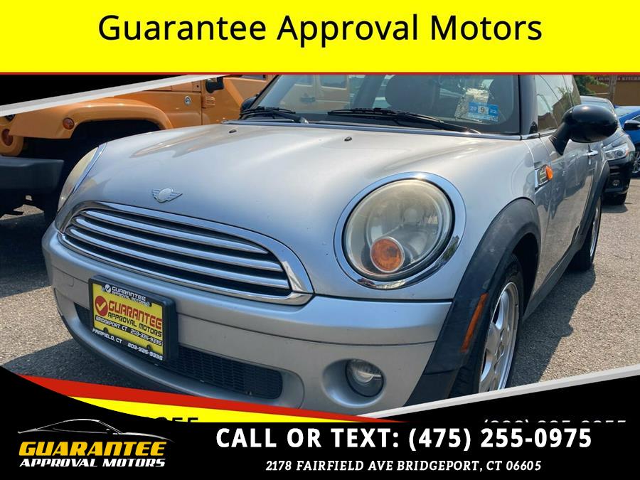 2007 Mini Cooper Base 2dr Hatchback, available for sale in Bridgeport, Connecticut | Guarantee Approval Motors. Bridgeport, Connecticut