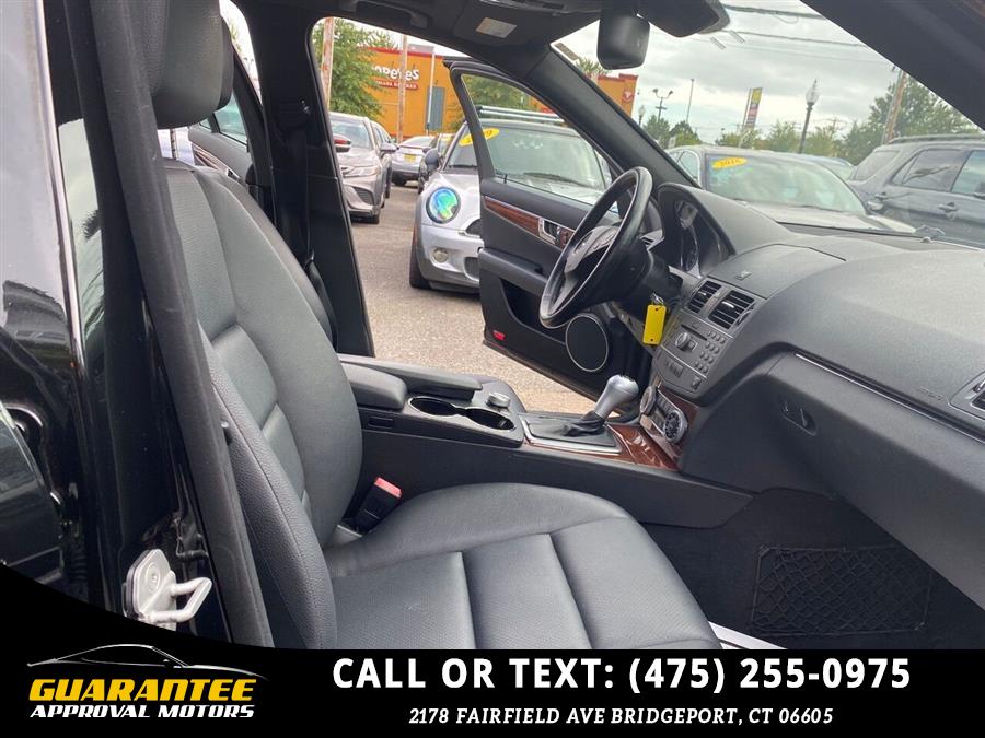 Used Mercedes-benz C-class C 300 Luxury 4MATIC AWD 4dr Sedan 2011 | Guarantee Approval Motors. Bridgeport, Connecticut Used Mercedes-benz C-class C 300 Luxury 4MATIC AWD 4dr Sedan 2011 | Guarantee Approval Motors. Bridgeport, Connecticut
