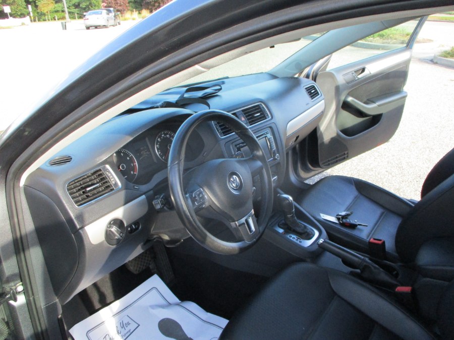 2014 Volkswagen Jetta Sedan 4dr Auto SE PZEV, available for sale in Massapequa, New York | South Shore Auto Brokers & Sales. Massapequa, New York 2014 Volkswagen Jetta Sedan 4dr Auto SE PZEV, available for sale in Massapequa, New York | South Shore Auto Brokers & Sales. Massapequa, New York