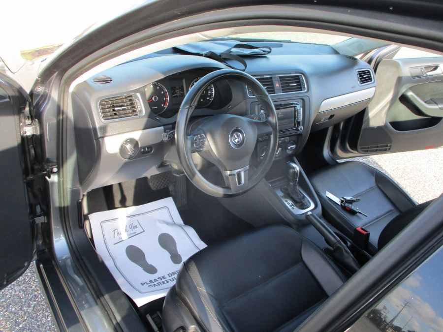 2014 Volkswagen Jetta Sedan 4dr Auto SE PZEV, available for sale in Massapequa, New York | South Shore Auto Brokers & Sales. Massapequa, New York 2014 Volkswagen Jetta Sedan 4dr Auto SE PZEV, available for sale in Massapequa, New York | South Shore Auto Brokers & Sales. Massapequa, New York