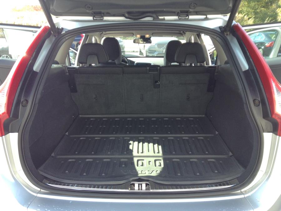 Used Volvo XC60 T5 FWD 2017 | Eurocars Plus. Groton, Connecticut Used Volvo XC60 T5 FWD 2017 | Eurocars Plus. Groton, Connecticut