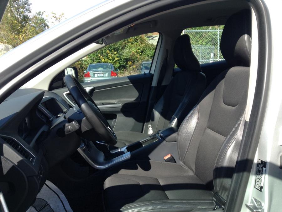 Used Volvo XC60 T5 FWD 2017 | Eurocars Plus. Groton, Connecticut Used Volvo XC60 T5 FWD 2017 | Eurocars Plus. Groton, Connecticut