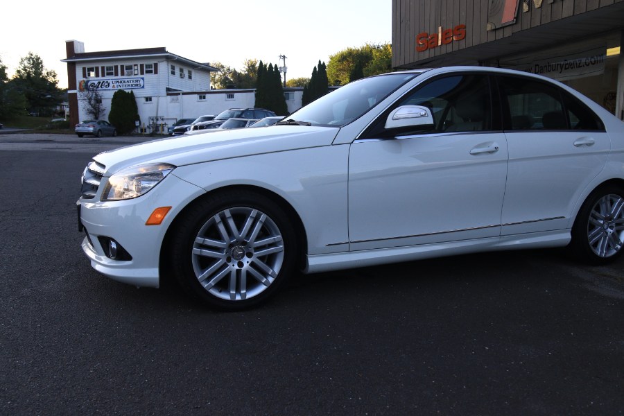 Used Mercedes-Benz C-Class 4dr Sdn 3.0L Luxury RWD 2009 | Performance Imports. Danbury, Connecticut