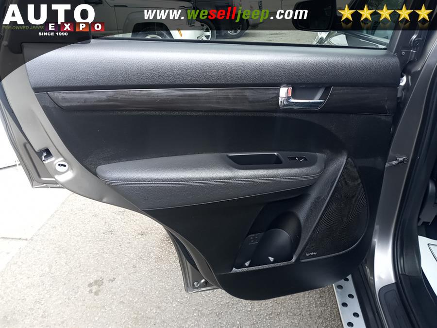 2011 Kia Sorento AWD 4dr V6 EX, available for sale in Huntington, New York | Auto Expo. Huntington, New York 2011 Kia Sorento AWD 4dr V6 EX, available for sale in Huntington, New York | Auto Expo. Huntington, New York