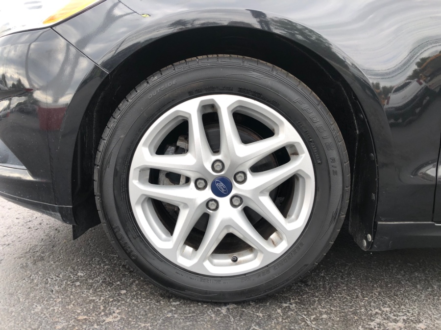 Used Ford Fusion 4dr Sdn SE FWD 2013 | Marsh Auto Sales LLC. Ortonville, Michigan Used Ford Fusion 4dr Sdn SE FWD 2013 | Marsh Auto Sales LLC. Ortonville, Michigan