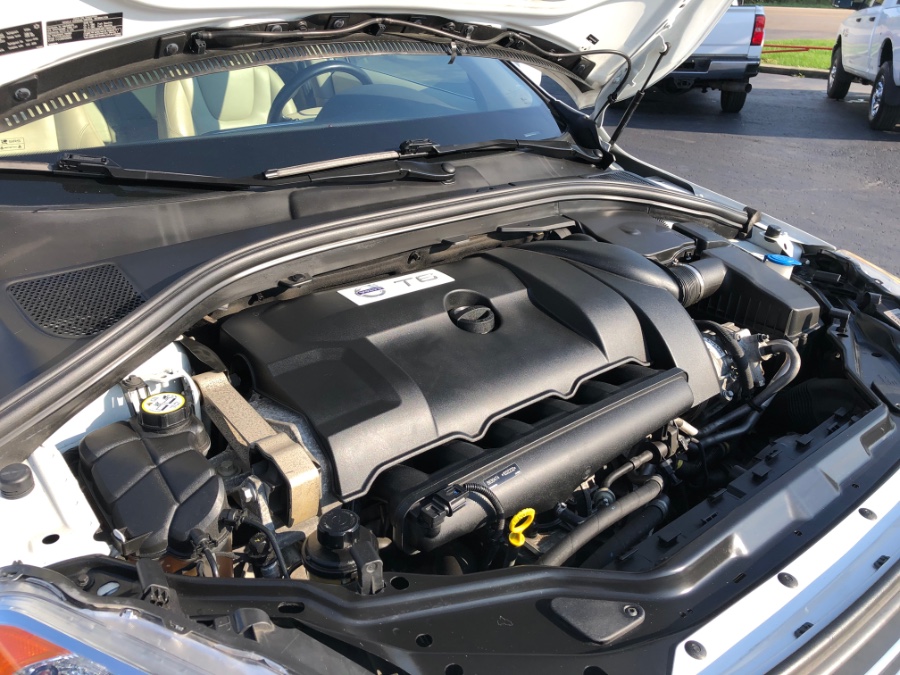 Used Volvo XC60 2015.5 AWD 4dr T6 2015 | Marsh Auto Sales LLC. Ortonville, Michigan Used Volvo XC60 2015.5 AWD 4dr T6 2015 | Marsh Auto Sales LLC. Ortonville, Michigan