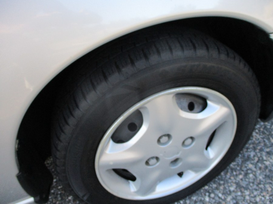 2001 Nissan Altima 4dr Sdn GXE Auto, available for sale in Massapequa, New York | South Shore Auto Brokers & Sales. Massapequa, New York 2001 Nissan Altima 4dr Sdn GXE Auto, available for sale in Massapequa, New York | South Shore Auto Brokers & Sales. Massapequa, New York