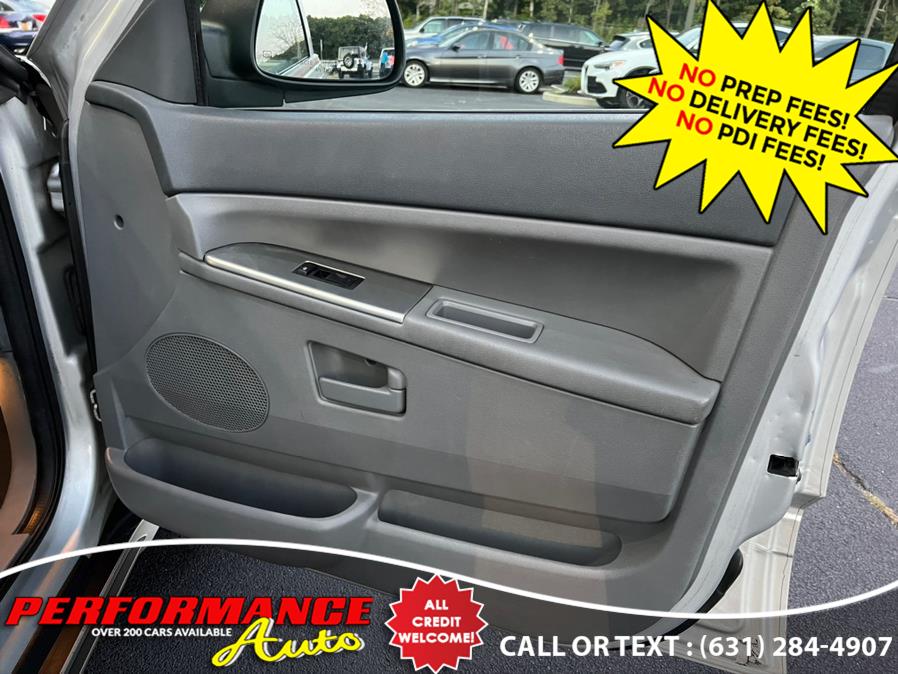 Used Jeep Grand Cherokee 4dr Laredo 4WD 2005 | Performance Auto Inc. Bohemia, New York Used Jeep Grand Cherokee 4dr Laredo 4WD 2005 | Performance Auto Inc. Bohemia, New York