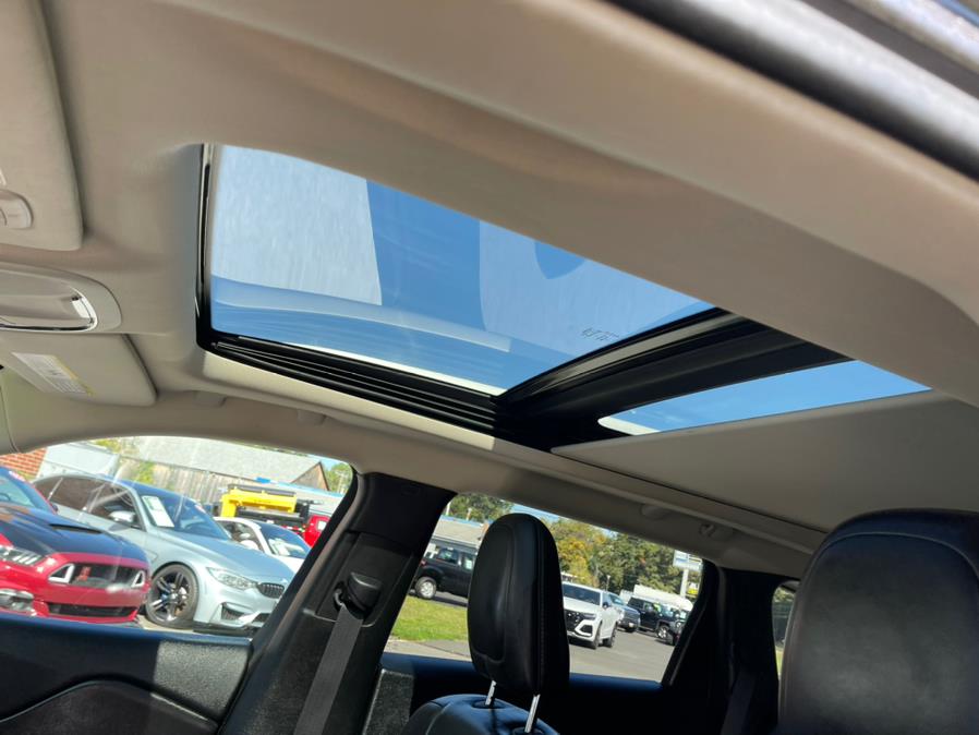 2016 Jeep Cherokee 4WD 4dr Limited, available for sale in South Windsor, Connecticut | Mike And Tony Auto Sales, Inc. South Windsor, Connecticut 2016 Jeep Cherokee 4WD 4dr Limited, available for sale in South Windsor, Connecticut | Mike And Tony Auto Sales, Inc. South Windsor, Connecticut