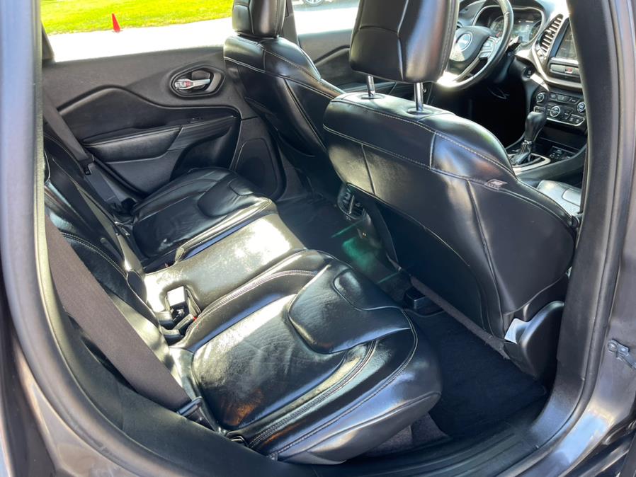 2016 Jeep Cherokee 4WD 4dr Limited, available for sale in South Windsor, Connecticut | Mike And Tony Auto Sales, Inc. South Windsor, Connecticut 2016 Jeep Cherokee 4WD 4dr Limited, available for sale in South Windsor, Connecticut | Mike And Tony Auto Sales, Inc. South Windsor, Connecticut