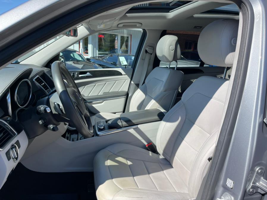 Used Mercedes-Benz GL-Class 4MATIC 4dr GL 550 2015 | Mike And Tony Auto Sales, Inc. South Windsor, Connecticut Used Mercedes-Benz GL-Class 4MATIC 4dr GL 550 2015 | Mike And Tony Auto Sales, Inc. South Windsor, Connecticut