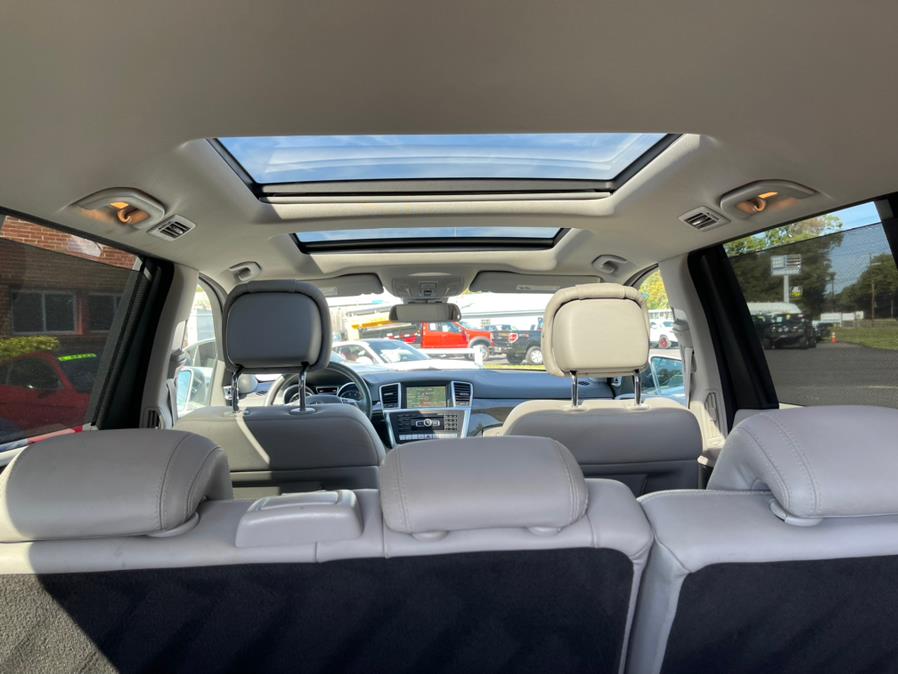 Used Mercedes-Benz GL-Class 4MATIC 4dr GL 550 2015 | Mike And Tony Auto Sales, Inc. South Windsor, Connecticut Used Mercedes-Benz GL-Class 4MATIC 4dr GL 550 2015 | Mike And Tony Auto Sales, Inc. South Windsor, Connecticut