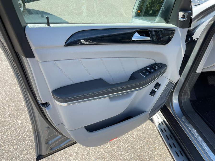 Used Mercedes-Benz GL-Class 4MATIC 4dr GL 550 2015 | Mike And Tony Auto Sales, Inc. South Windsor, Connecticut Used Mercedes-Benz GL-Class 4MATIC 4dr GL 550 2015 | Mike And Tony Auto Sales, Inc. South Windsor, Connecticut