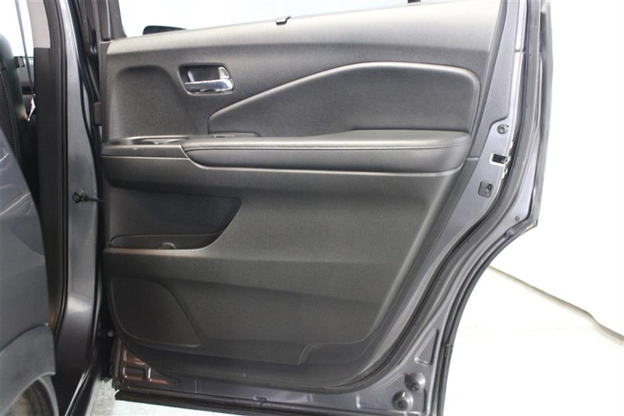 2017 Honda Pilot TOURING, available for sale in Paterson, New Jersey | Fast Track Motors. Paterson, New Jersey 2017 Honda Pilot TOURING, available for sale in Paterson, New Jersey | Fast Track Motors. Paterson, New Jersey