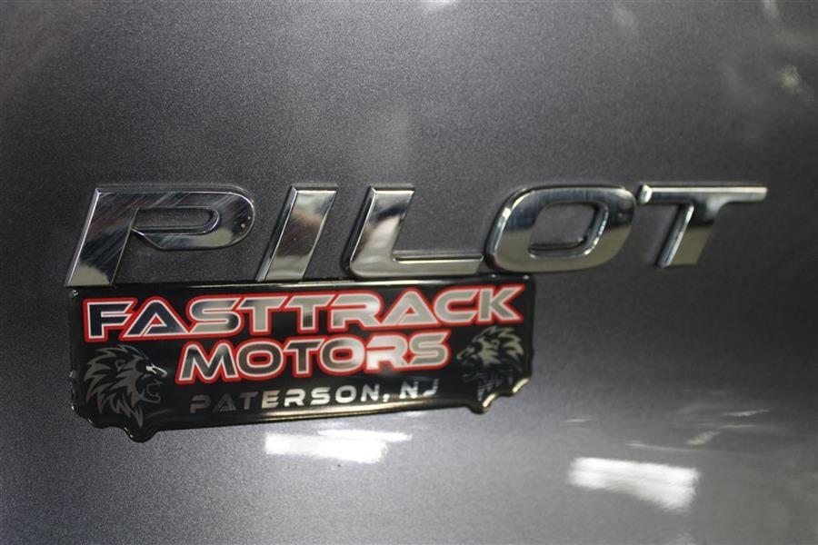 2017 Honda Pilot TOURING, available for sale in Paterson, New Jersey | Fast Track Motors. Paterson, New Jersey 2017 Honda Pilot TOURING, available for sale in Paterson, New Jersey | Fast Track Motors. Paterson, New Jersey