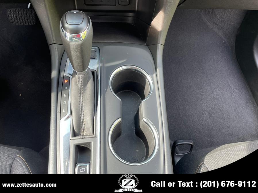 Used Chevrolet Equinox FWD 4dr LT w/2LT 2020 | Zettes Auto Mall. Jersey City, New Jersey Used Chevrolet Equinox FWD 4dr LT w/2LT 2020 | Zettes Auto Mall. Jersey City, New Jersey