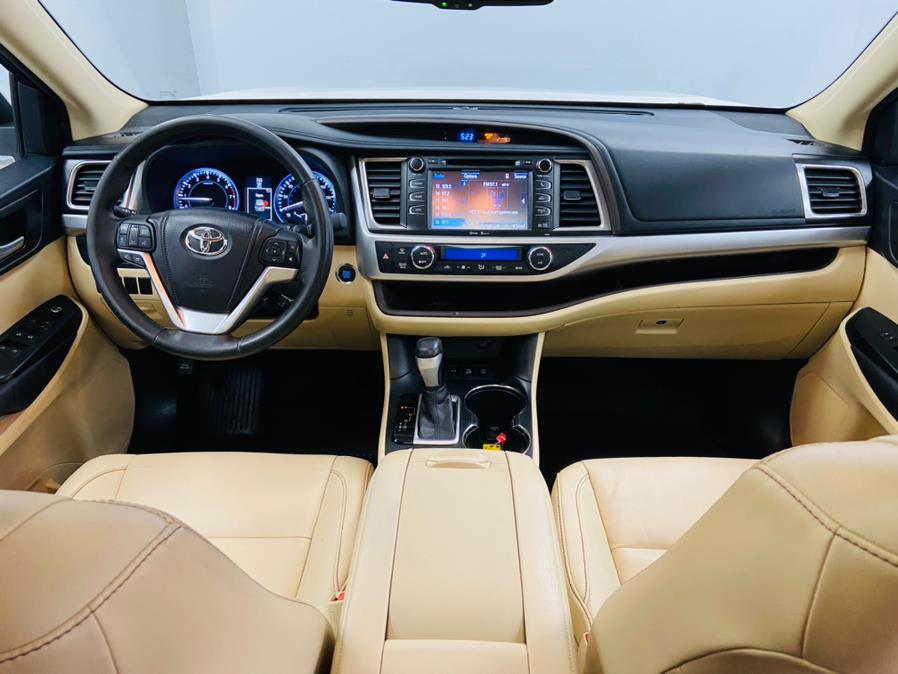 Used Toyota Highlander AWD 4dr V6 XLE (Natl) 2015 | East Coast Auto Group. Linden, New Jersey Used Toyota Highlander AWD 4dr V6 XLE (Natl) 2015 | East Coast Auto Group. Linden, New Jersey