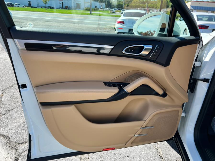 Used Porsche Cayenne AWD 4dr Diesel 2016 | Prestige Pre-Owned Motors Inc. New Windsor, New York Used Porsche Cayenne AWD 4dr Diesel 2016 | Prestige Pre-Owned Motors Inc. New Windsor, New York