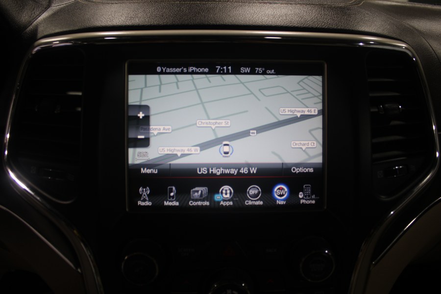 Used Jeep Grand Cherokee 4WD 4dr Overland 2016 | Auto Gallery. Lodi, New Jersey Used Jeep Grand Cherokee 4WD 4dr Overland 2016 | Auto Gallery. Lodi, New Jersey