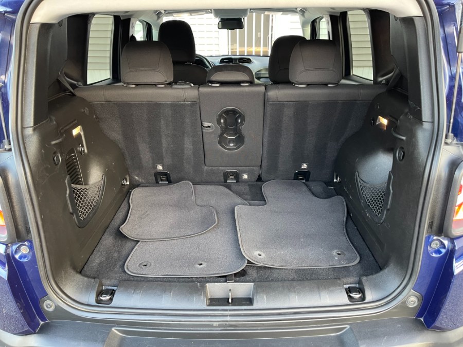 2016 Jeep Renegade 4WD 4dr Latitude, available for sale in Paterson, New Jersey | DZ Automall. Paterson, New Jersey 2016 Jeep Renegade 4WD 4dr Latitude, available for sale in Paterson, New Jersey | DZ Automall. Paterson, New Jersey
