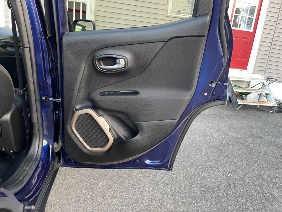2016 Jeep Renegade 4WD 4dr Latitude, available for sale in Paterson, New Jersey | DZ Automall. Paterson, New Jersey 2016 Jeep Renegade 4WD 4dr Latitude, available for sale in Paterson, New Jersey | DZ Automall. Paterson, New Jersey