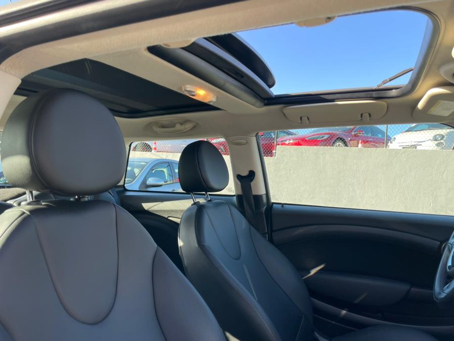 Used MINI Cooper Moonroof 2013 | Green Light Auto Wholesale. Daly City, California Used MINI Cooper Moonroof 2013 | Green Light Auto Wholesale. Daly City, California