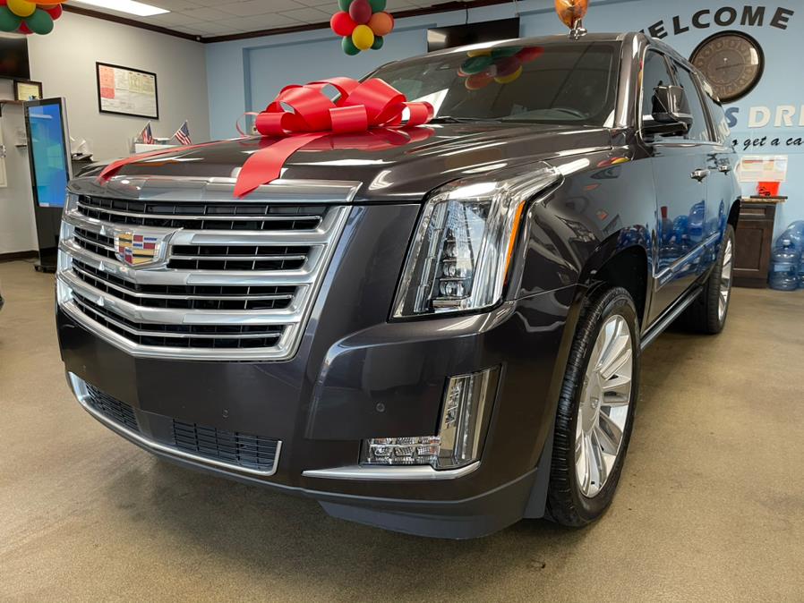 Used Cadillac Escalade 4WD 4dr Platinum 2016 | 5 Towns Drive. Inwood, New York Used Cadillac Escalade 4WD 4dr Platinum 2016 | 5 Towns Drive. Inwood, New York