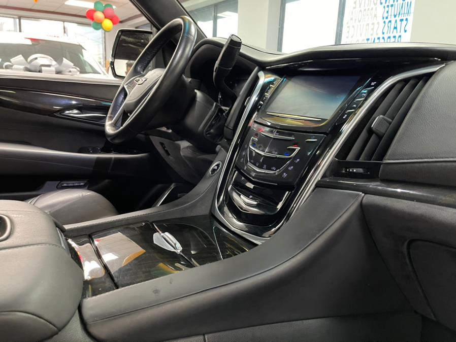 Used Cadillac Escalade 4WD 4dr Platinum 2016 | 5 Towns Drive. Inwood, New York Used Cadillac Escalade 4WD 4dr Platinum 2016 | 5 Towns Drive. Inwood, New York