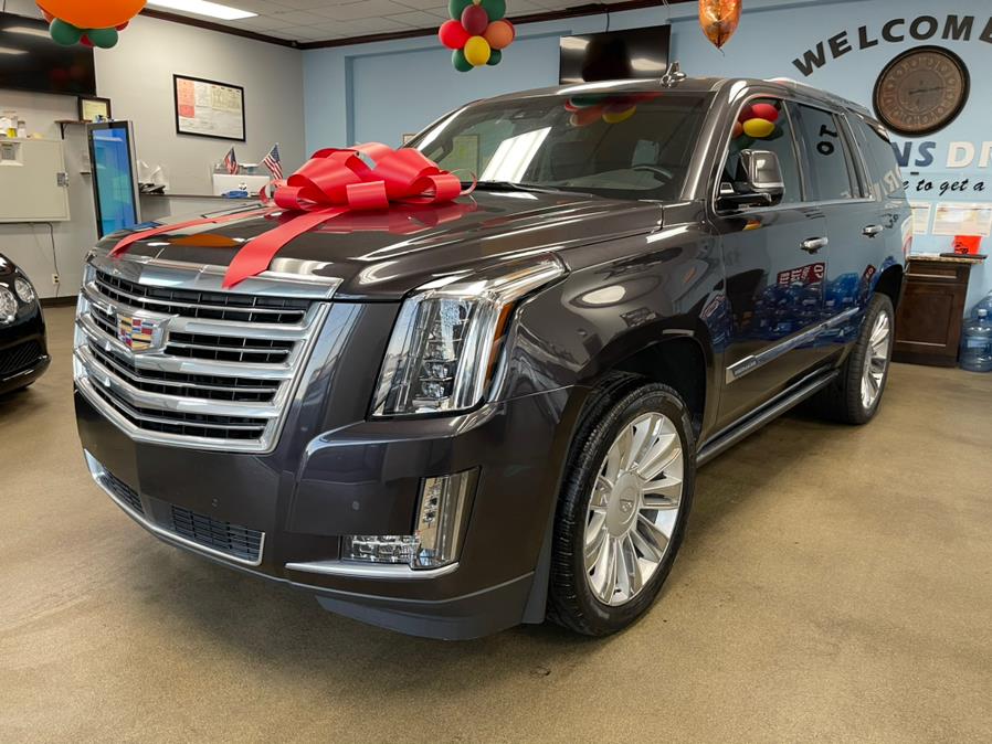 Used Cadillac Escalade 4WD 4dr Platinum 2016 | 5 Towns Drive. Inwood, New York Used Cadillac Escalade 4WD 4dr Platinum 2016 | 5 Towns Drive. Inwood, New York